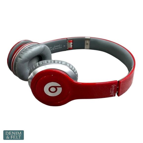 Beats by Dr Dre Solo HD Red On-Ear Headphones w/ ControlTalk Mic & Case - Picture 4 of 8